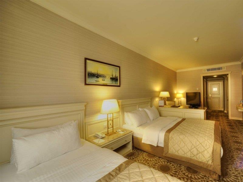Готель Elite World Comfy Istanbul Taksim Екстер'єр фото