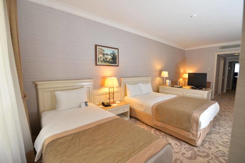Готель Elite World Comfy Istanbul Taksim Екстер'єр фото